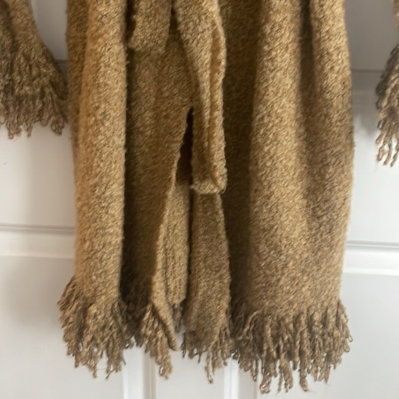 Long Michelle Nicole Cardigan Sweater - Picture 5 of 10